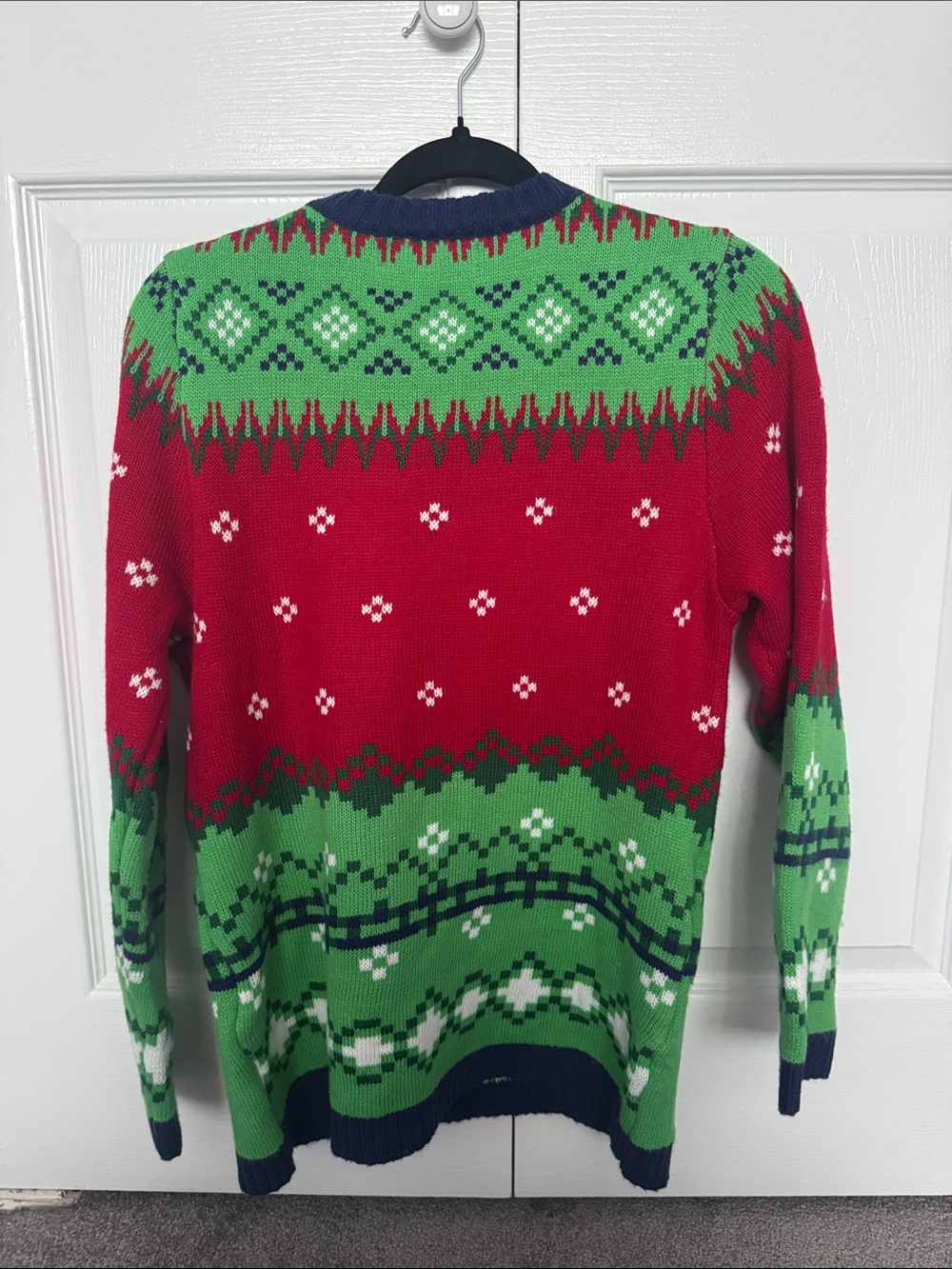 Pre-Loved 32 Degrees Red & Green Llama Holiday Crewneck Sweater - Picture 2 of 2